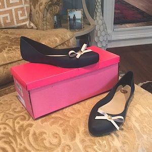 Navy blue Mel flats with white bow